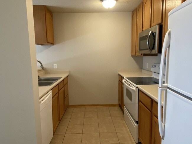 Building Photo - 1147 NE 7th Ln