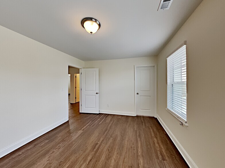 Building Photo - 2737 Bison Ct