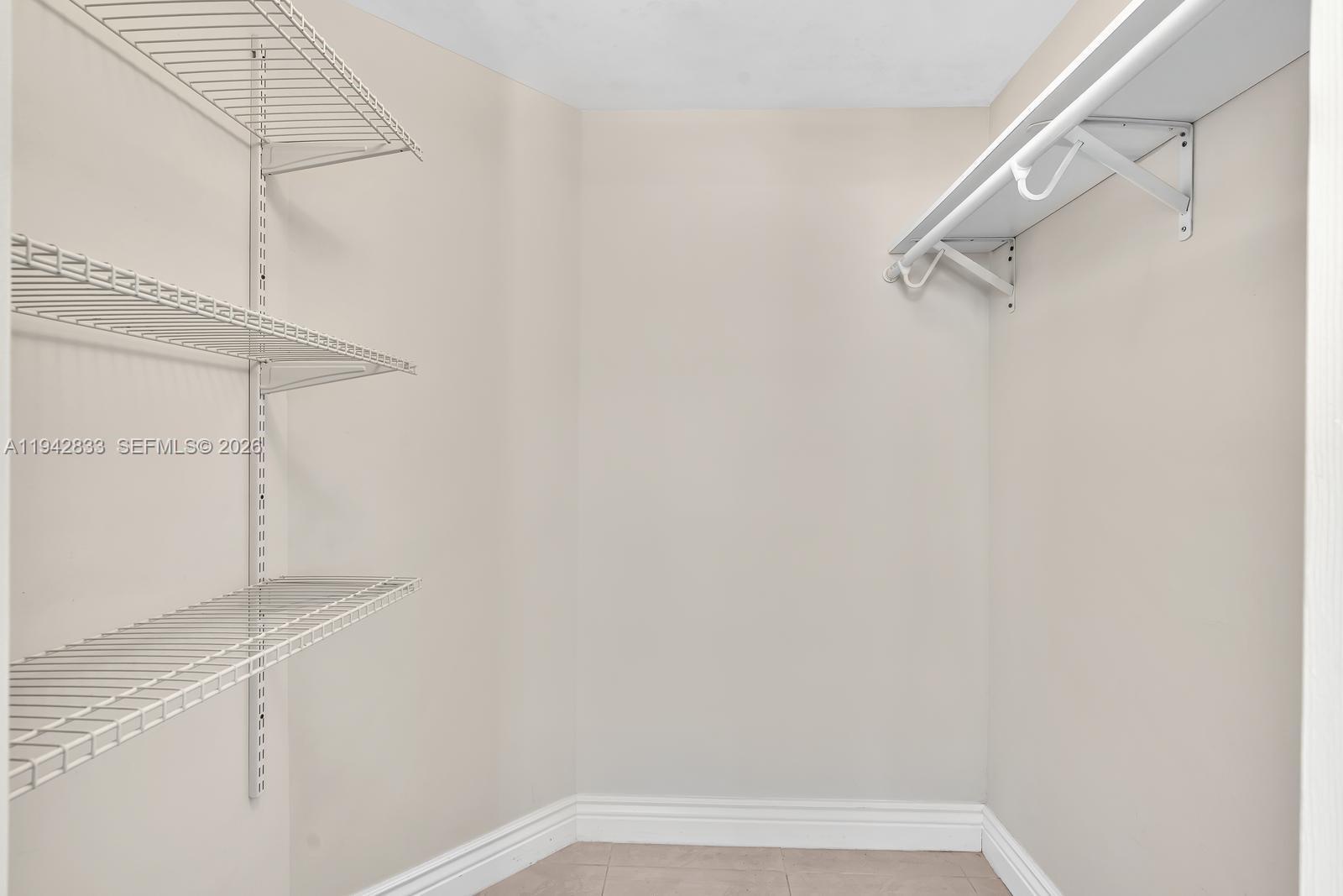 Building Photo - 17150 N Bay Rd