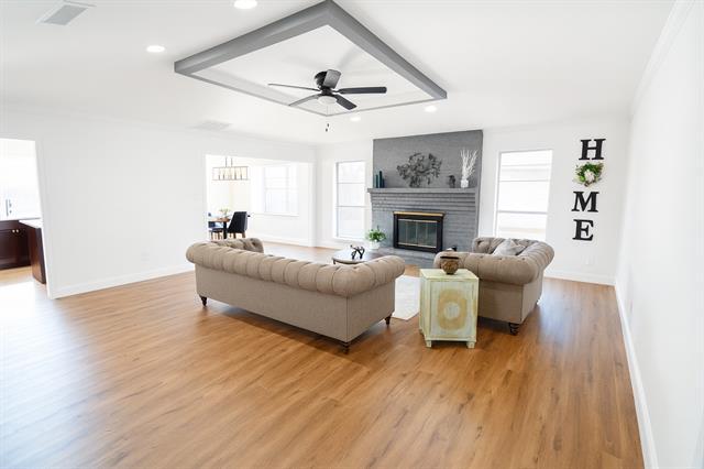 Building Photo - 7210 Lakeshore Dr