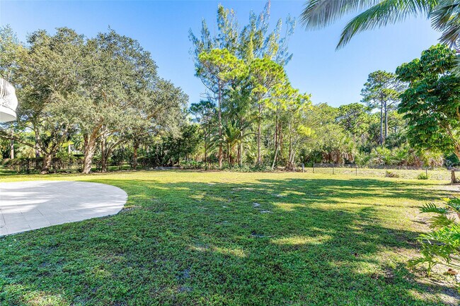 Building Photo - 7132 NW 62nd Terrace