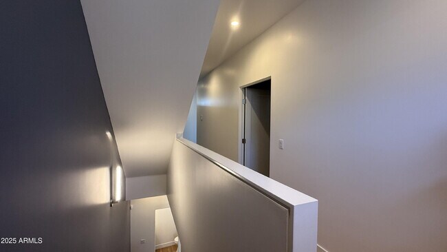 Building Photo - 3150 E Glenrosa Ave