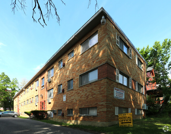 Building Photo - Oxford Apartments