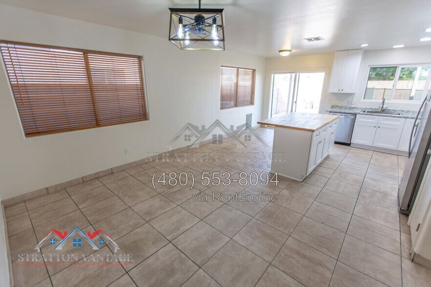 Building Photo - 17427 N 28th Ave