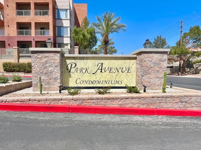 Building Photo - Spacious 2 Bedroom High-Rise Condo with Resort-Style Amenities & Oversized Balcony
