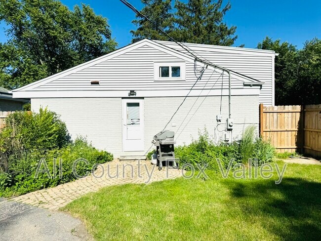 Building Photo - 1370 Arbor Ave