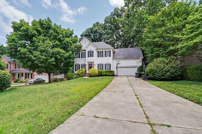 Building Photo - Exceptional 5-Bedroom Home with Finished Basement in Prime Location!