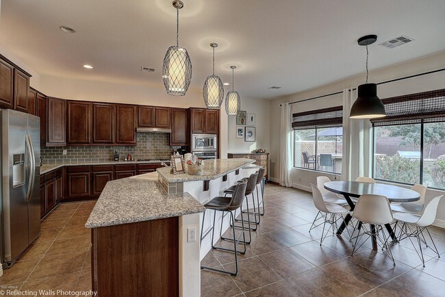 Building Photo - 3163 E Los Altos Ct