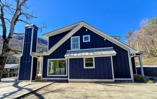 Building Photo - 151 Timpson Cove Rd