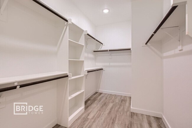 Building Photo - A1- Albany Plan