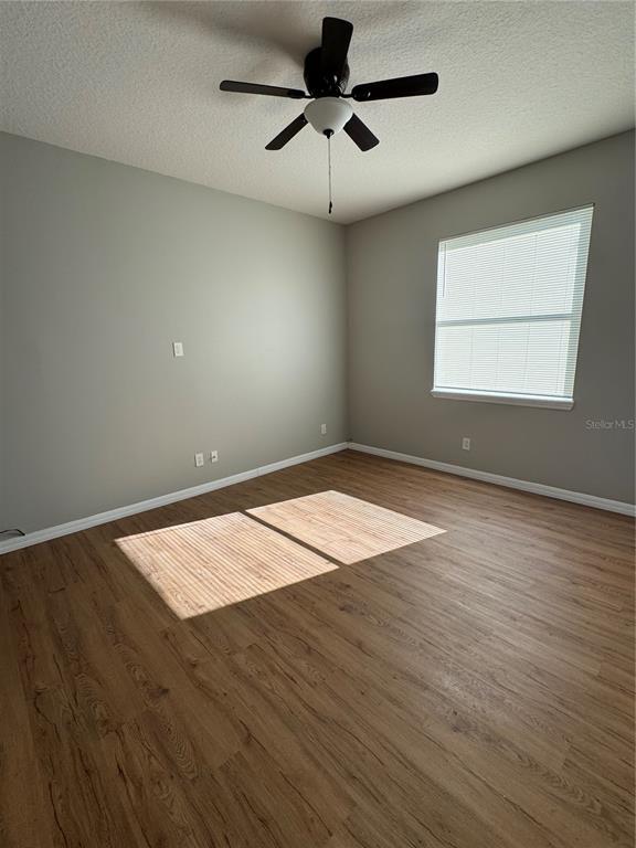 Building Photo - 559 Hiawatha Palm Pl