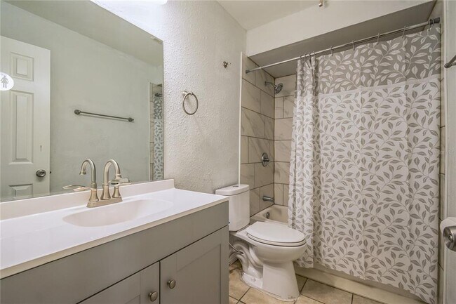 Building Photo - 3312 Plummer Cir