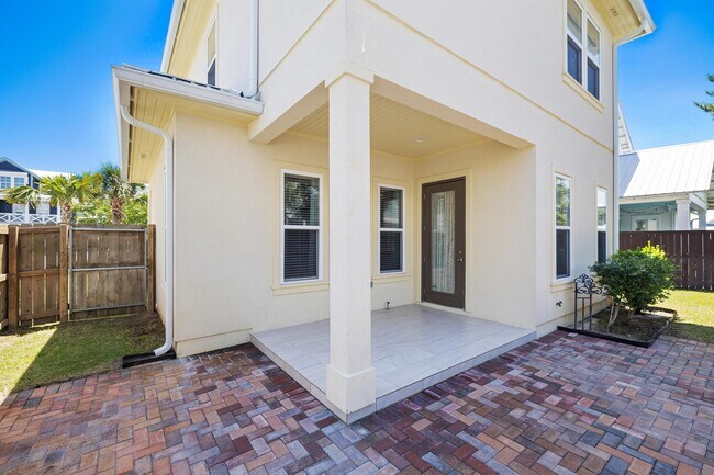 Building Photo - 56 Penelope St