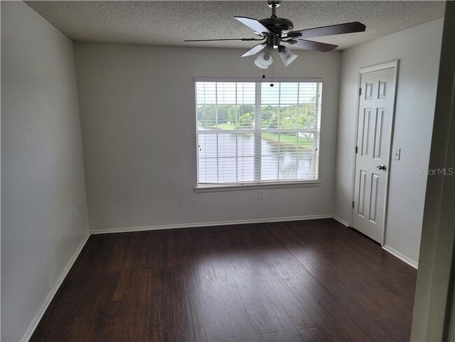 Building Photo - The Gables at Lakeside 2/2