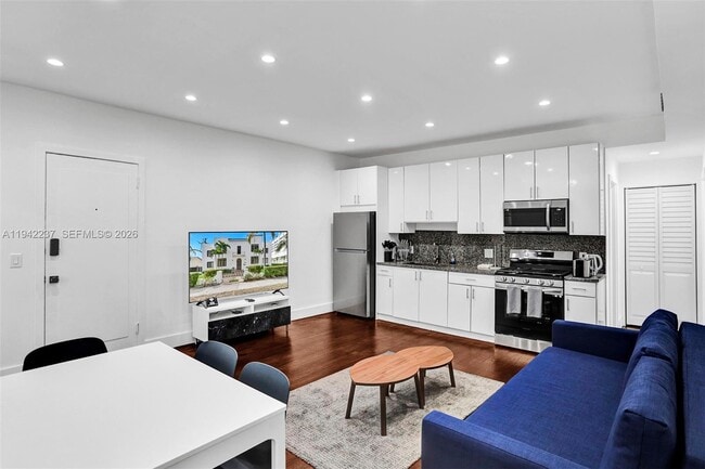 Building Photo - 1656 Polk St