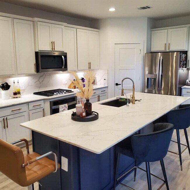 Building Photo - 4226 San Leo Ct