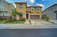 Building Photo - Gorgeous 4 bd 3ba home in Rocklin