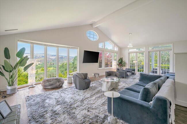 Building Photo - Welcome to Your Luxurious Napa Valley Retr...