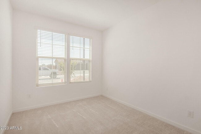Building Photo - 2503 S 180th Dr