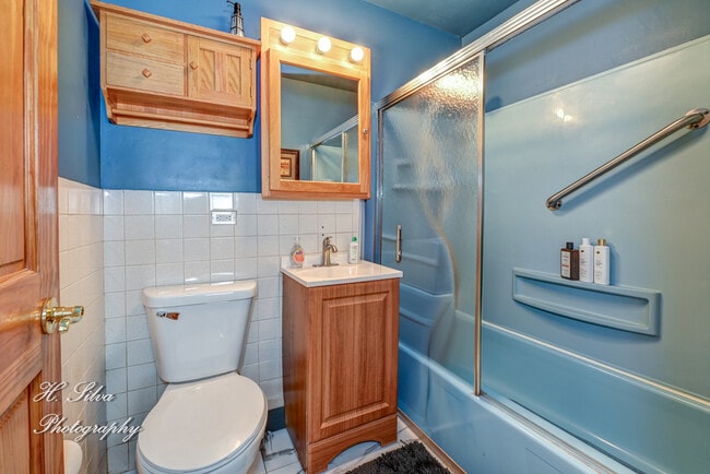 Building Photo - 117 Marryat Pl