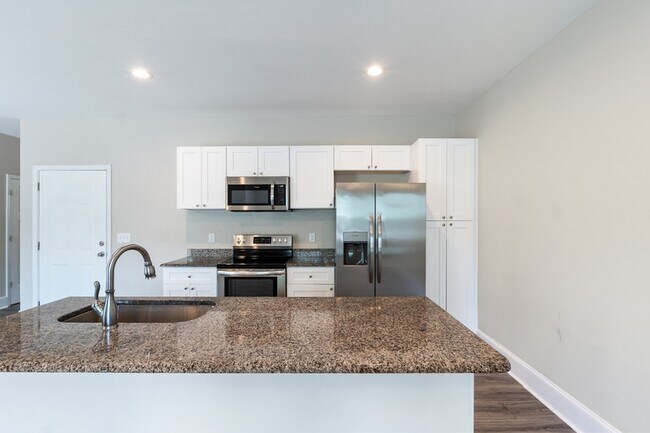 Building Photo - 852 Ducks Lndg