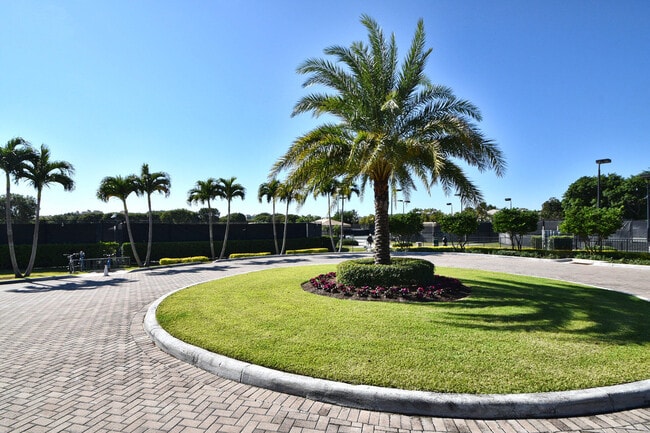 Building Photo - 22866 El Dorado Dr