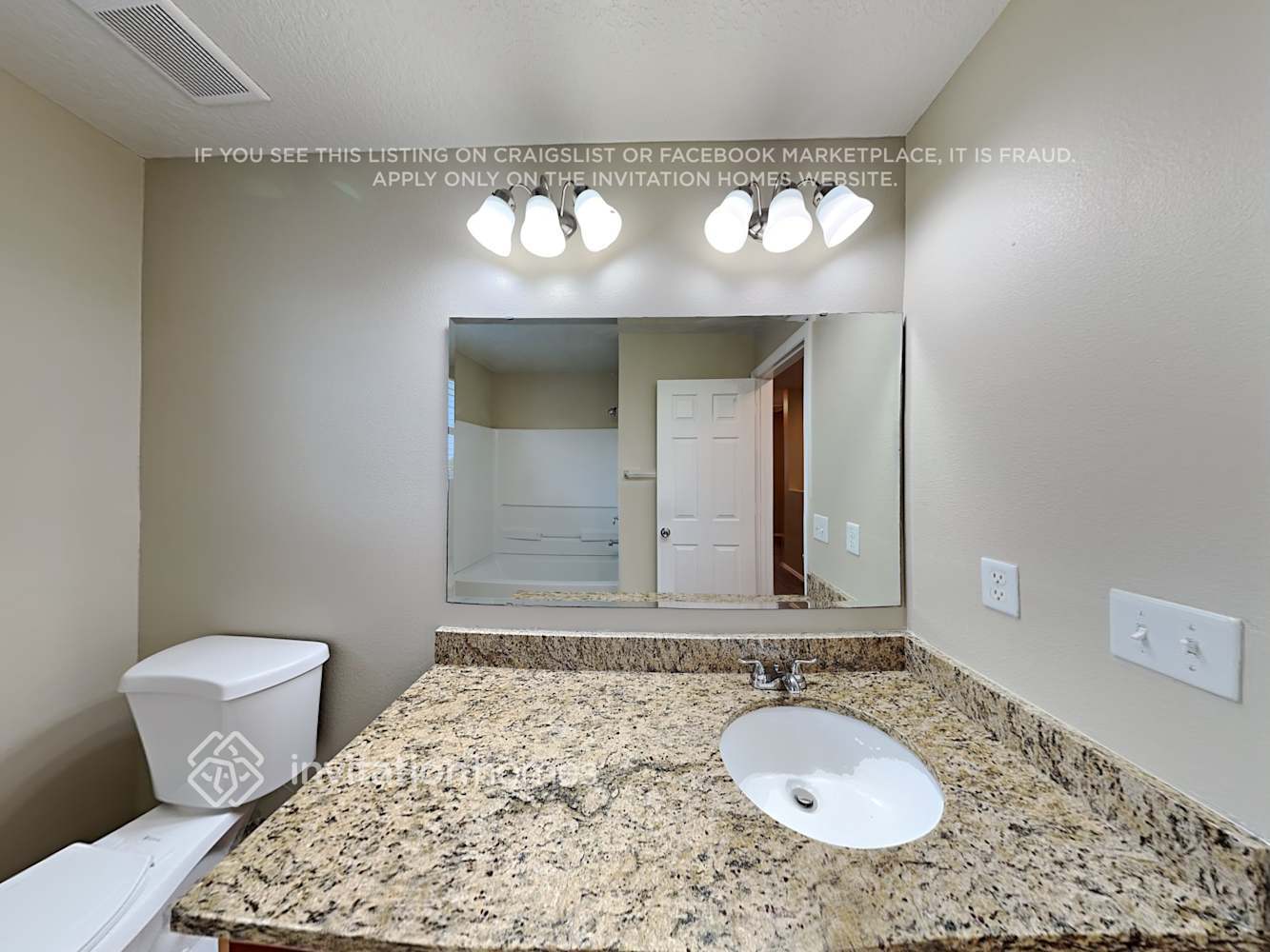 Building Photo - 1564 Strathmore Cir