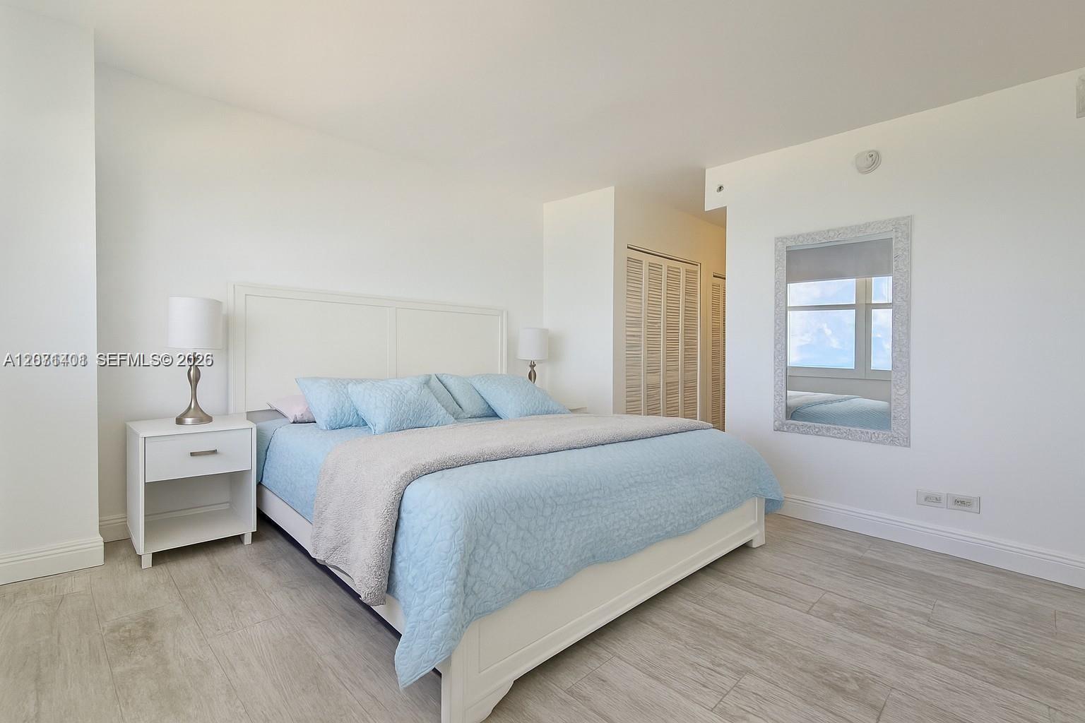 Building Photo - 5601 Collins Ave