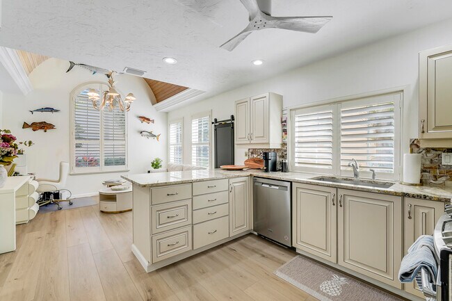 Building Photo - 26 Vía Aurelia