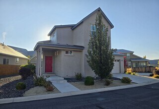 Building Photo - Fabulous home in a gated community with ov...