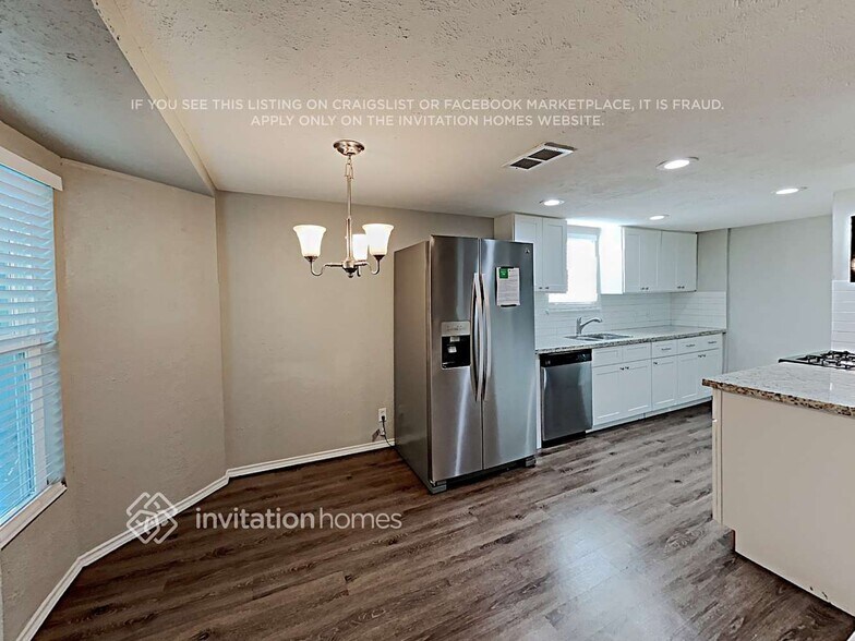 Building Photo - 13238 Edgeboro St