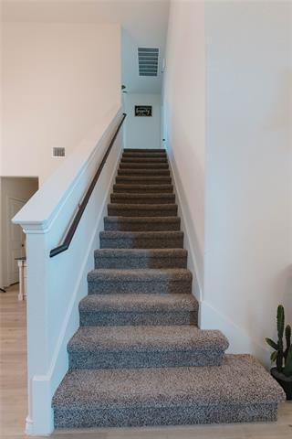 Building Photo - 2028 Deya Dr