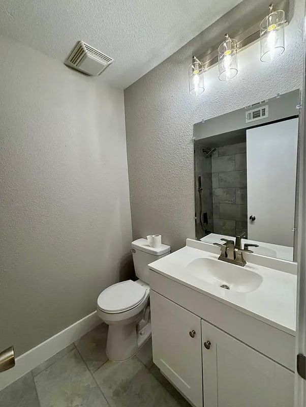 Building Photo - 5614 Harvest Hill Rd