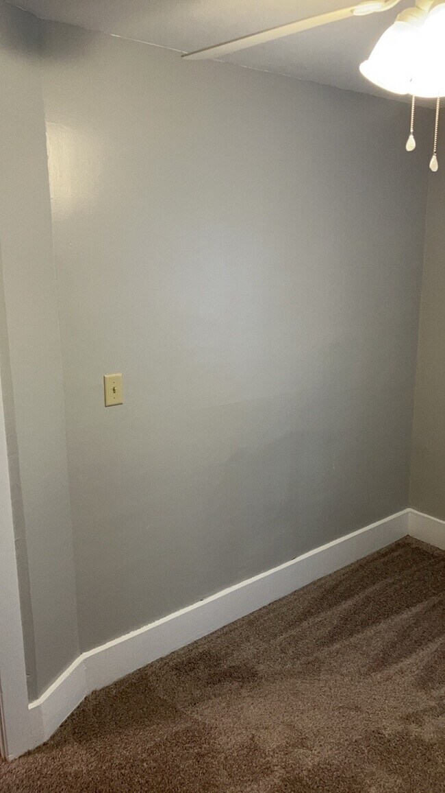 Building Photo - 319 E Canal St