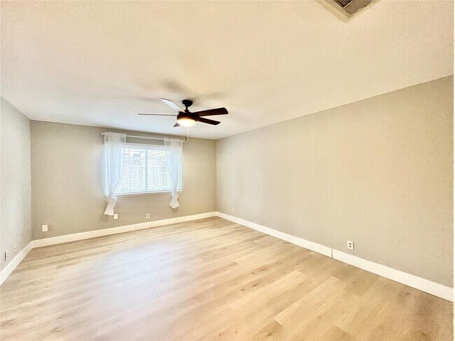 Building Photo - 11502 Toledo Dr