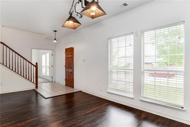Building Photo - 304 Ambrose Dr