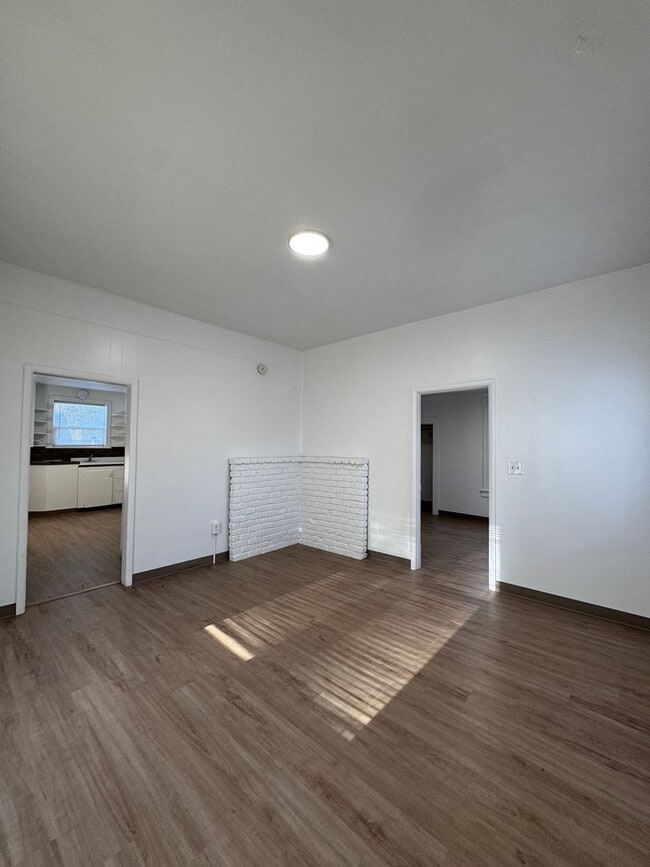 Building Photo - Remodeled 2-Bedroom Home on Oversized Lot