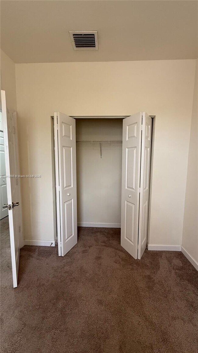 Building Photo - 25301 SW 114th Ct