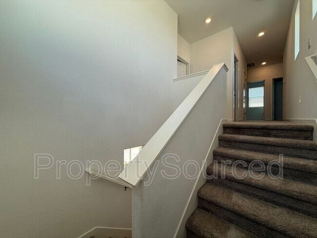 Building Photo - 754 Shearwater Rd