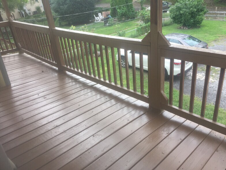 Building Photo - 25 S Locust St