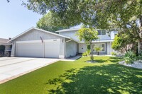 Building Photo - Charming 3-Bedroom Home on a Quiet Street ...