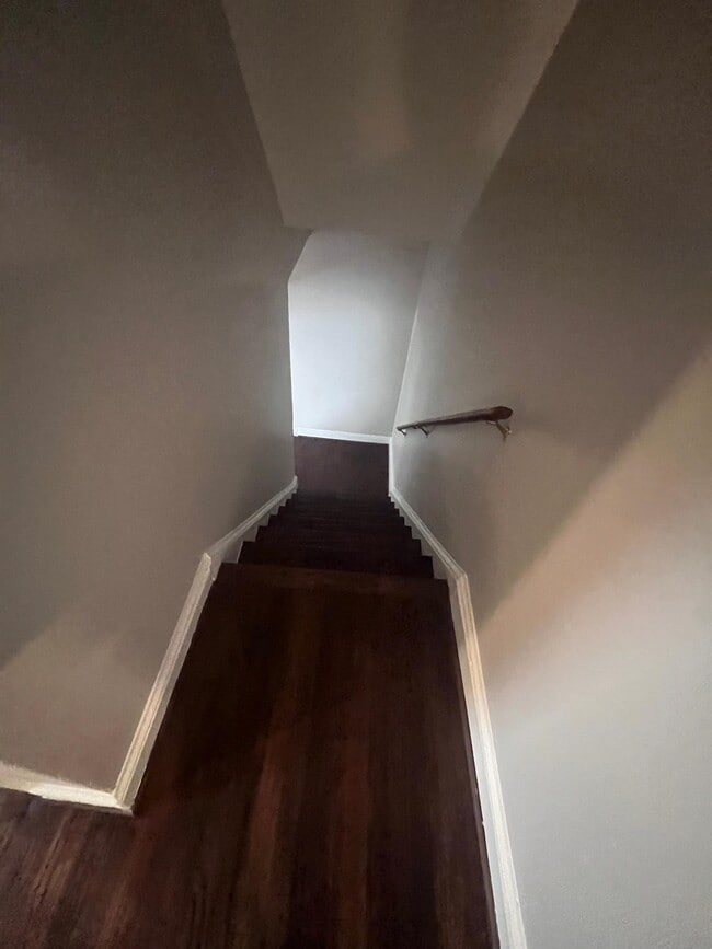 Building Photo - 1761 Addison Rd S