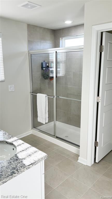 Building Photo - 4932 Glenora Dr