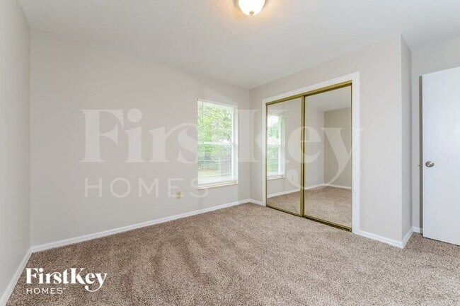 Building Photo - 3103 Branchville Dr