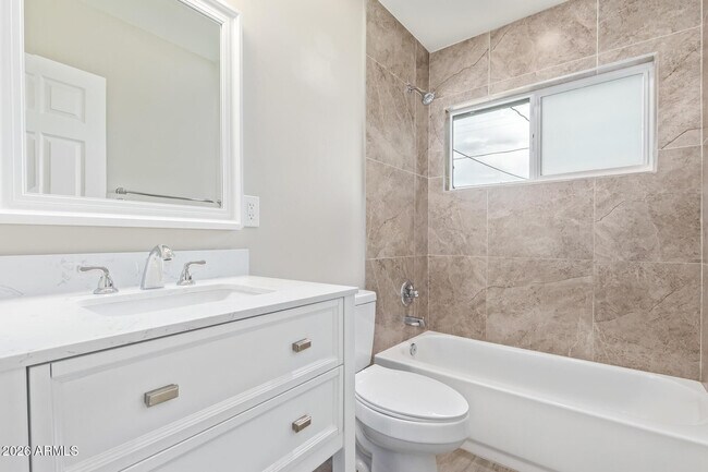 Building Photo - 2136 W Village Dr