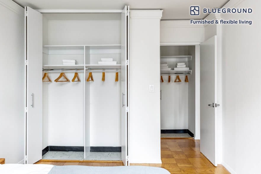 Building Photo - 230 W 55th St