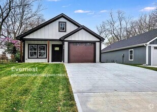Building Photo - Lovely 3-Bedroom Home in a Peaceful Neighb...