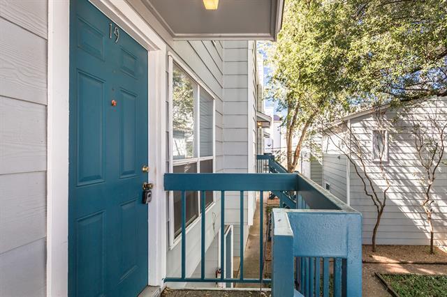 Building Photo - 1901 N Fitzhugh Ave