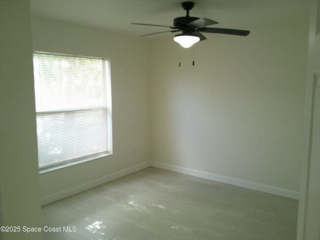 Building Photo - 4049 Wilkes Dr