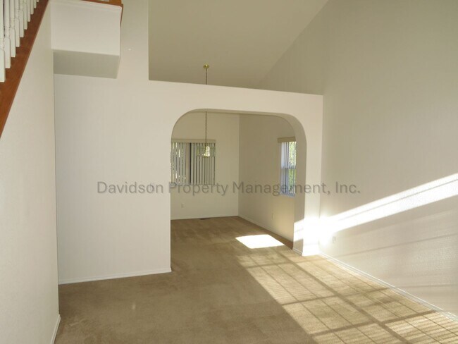 Building Photo - Spacious 3-Bedroom House in Pine Creek